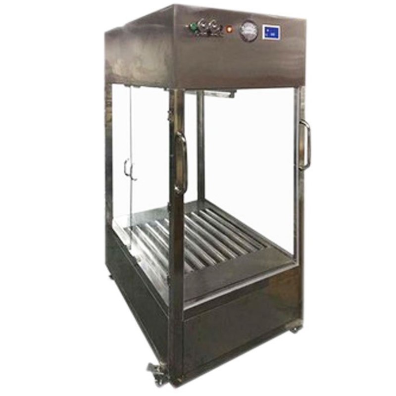 Vehículo de capucha laminar en movimiento